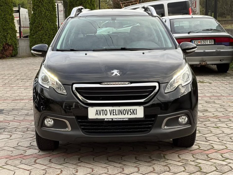 Автомобил