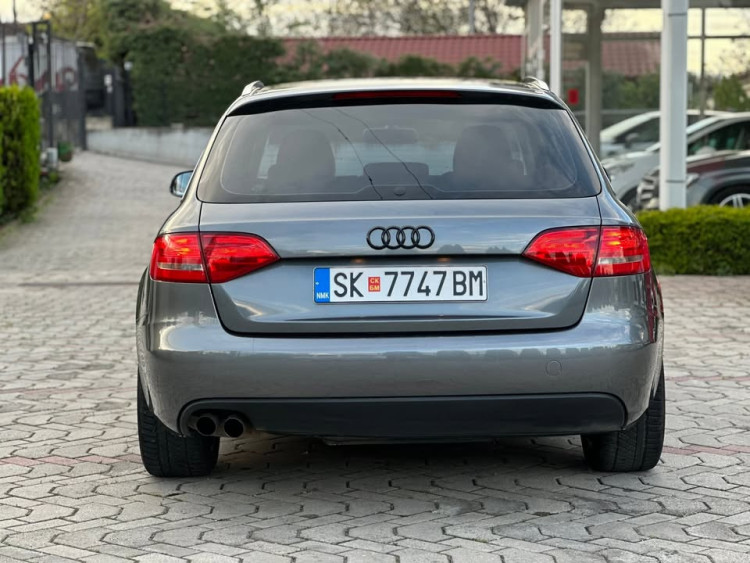 Автомобил